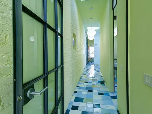 290 Bleecker Street image 15 of 29