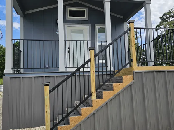 112 Pine Tree Loop #8, Bastrop, TX 78602