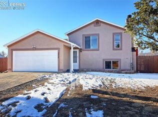 4498 Fenton Rd, Colorado Springs, CO 80916