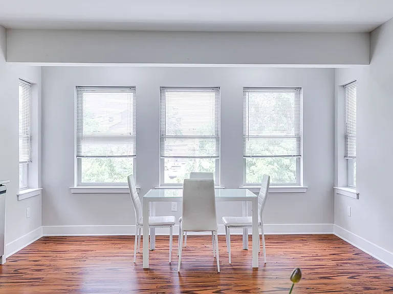 549 Armstrong St #201 — Photo 9