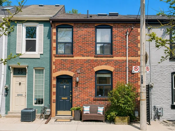 25 Bishop St, Toronto, ON M5R 1N3