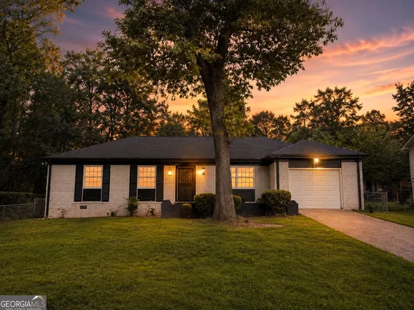 6451 Valley Dale Dr, Riverdale, GA 30274
