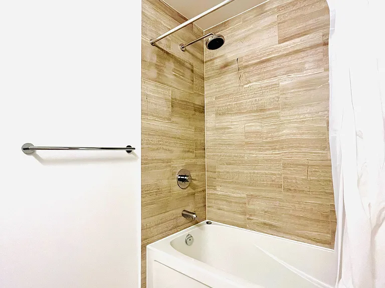 100 Harbour St #6105 — Photo 12