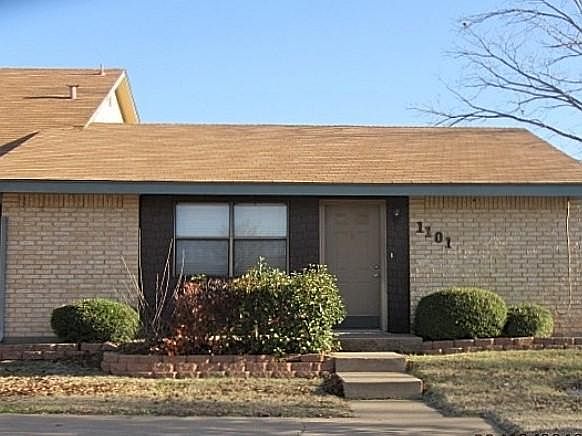 1st image of 1101 NW 52nd Cir