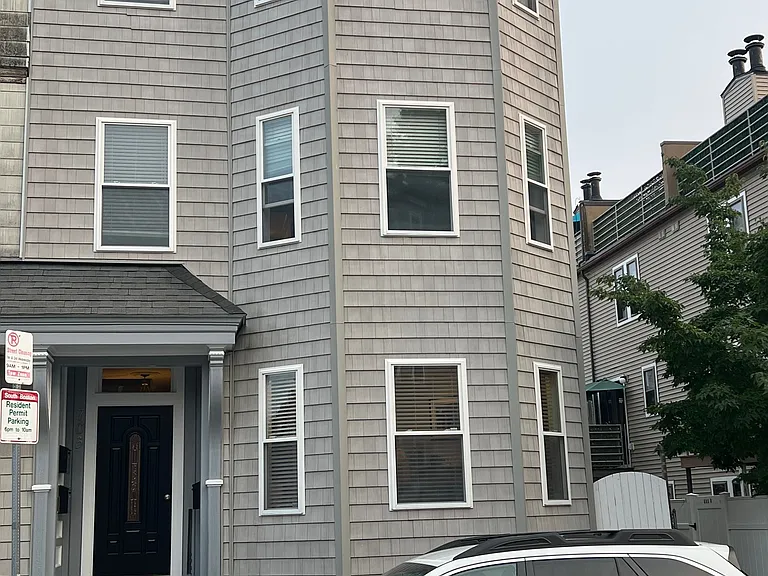 703 E 5th St #2 — Photo 16