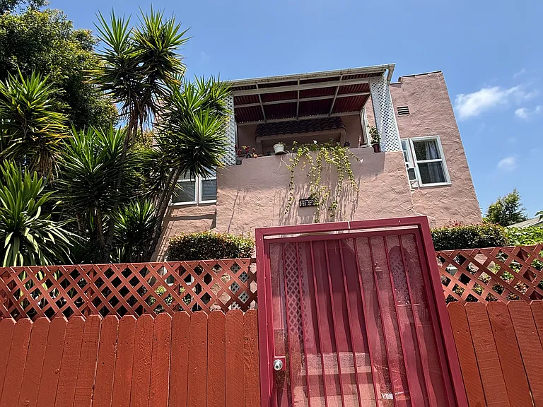 1334 N June St #1334 & 1/2 — Photo 5