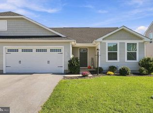512 Raeann Dr, Greencastle, PA 17225
