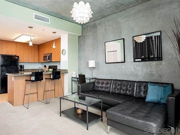2nd image of 1080 Park Blvd Unit 1303