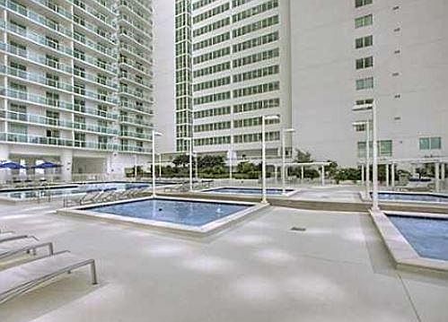 4th image of 1800 N Bayshore Dr APT 4004