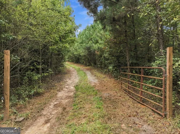 208 Garner Rd, Cornelia, GA 30531