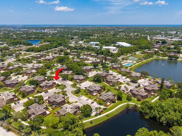 5684 SE Windsong Lane, Stuart, FL 34997