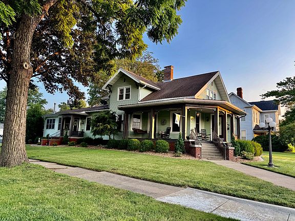 3rd image of 501 W Main St