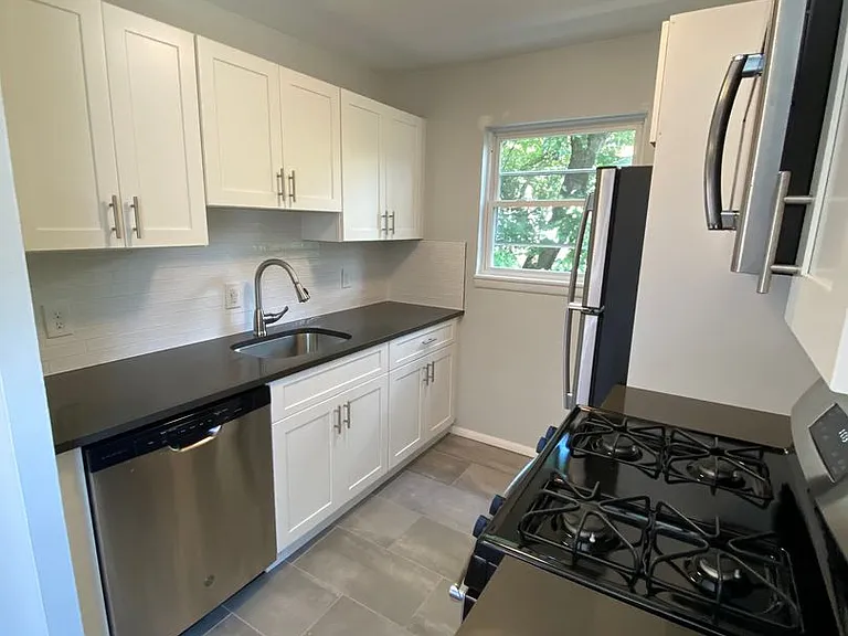 180 Orange Rd #C2 — Photo 15
