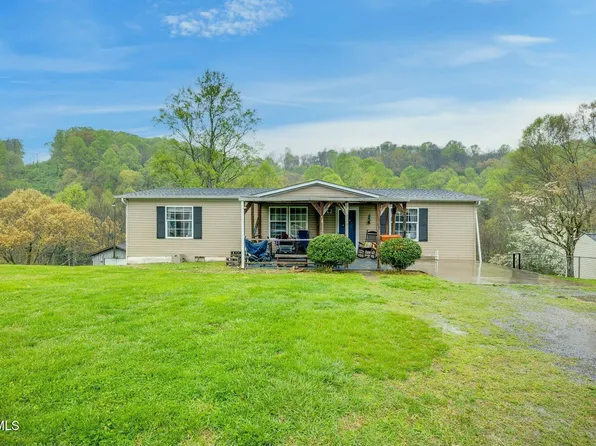 320 Clearwater Dr, Kingsport, TN 37664