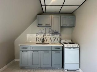 25 S 17th St FLOOR 3, East Orange, NJ 07018