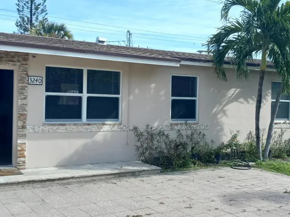 3240 Avenue F, Riviera Beach, FL 33404