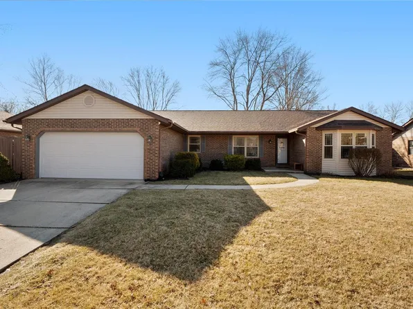 608 Deerfield Dr, Swansea, IL 62226