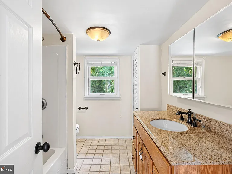 4447 Baker St — Photo 12