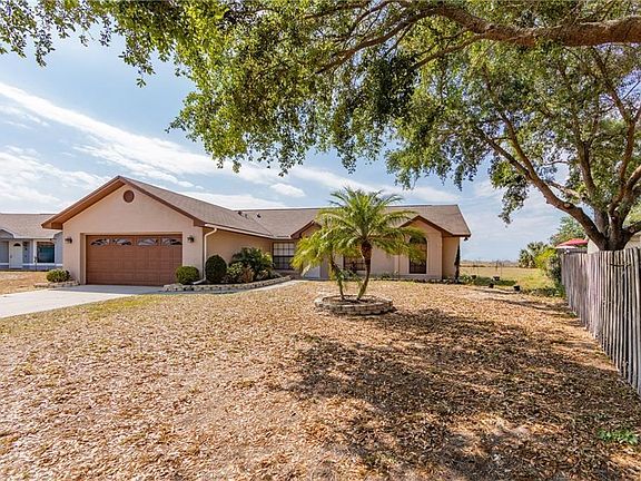 2nd image of 212 Loma Bonita Dr