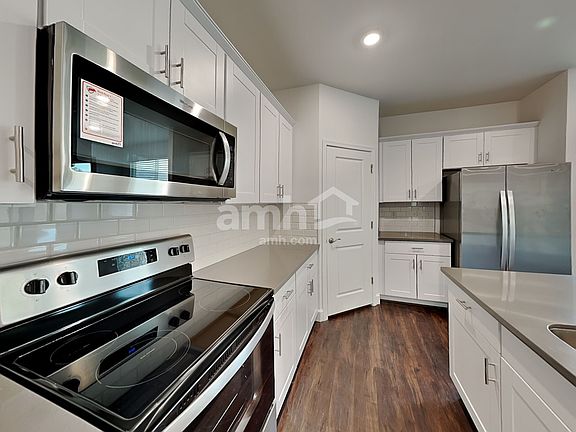 3rd image of 6124 W Paseo Hilario