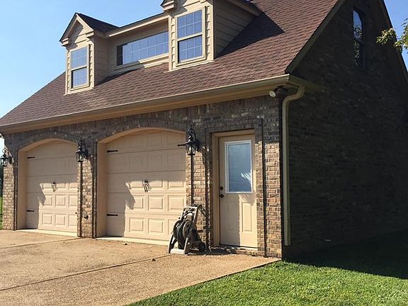 4th image of 112 E Post Oak Dr