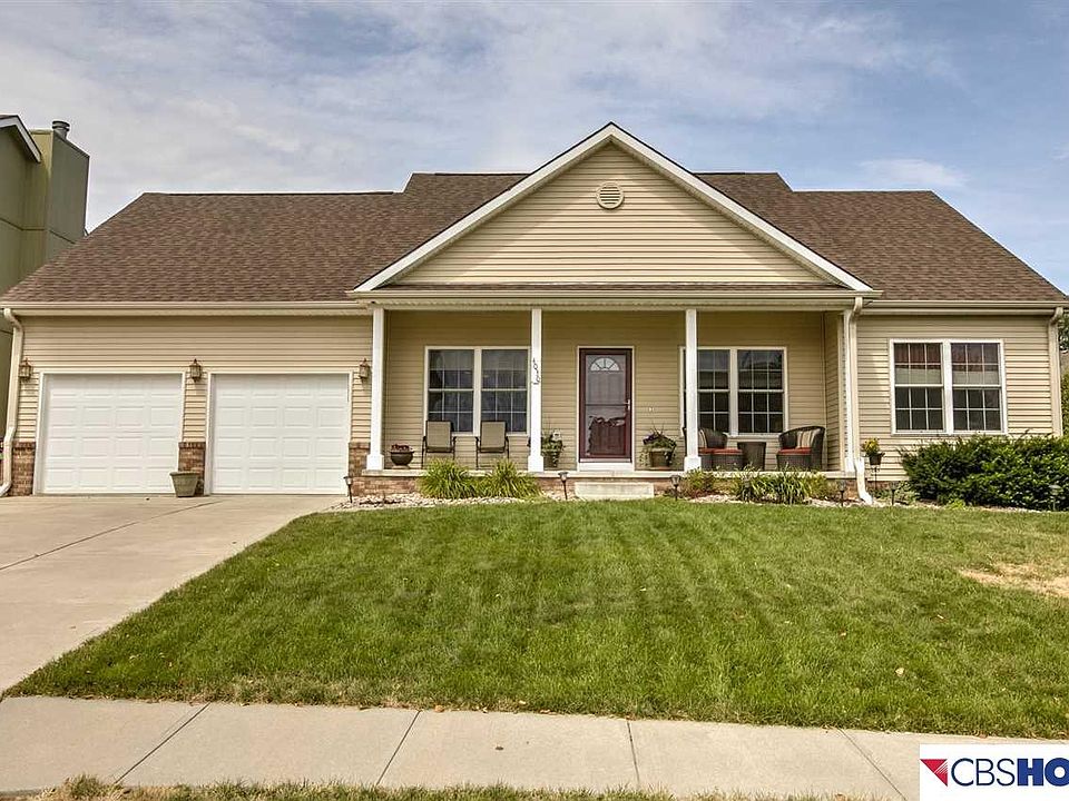 1st image of 4030 N 156th Ave
