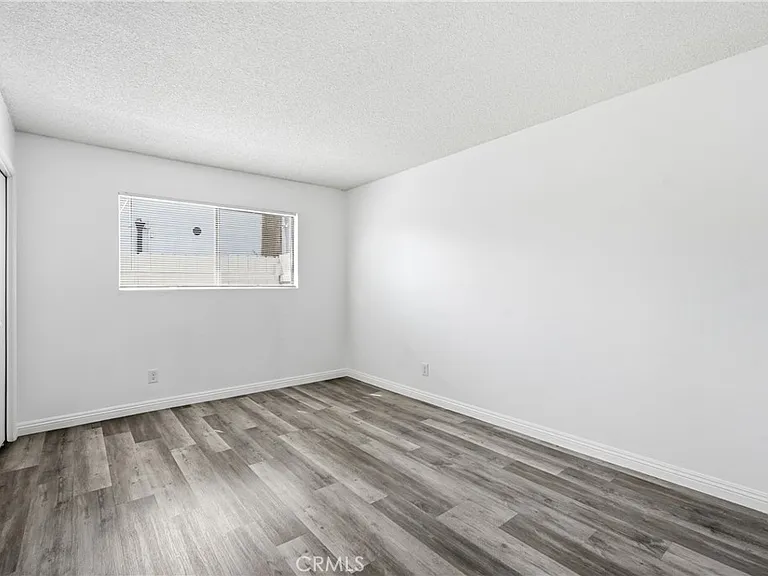 24420 Alliene Ave #3 — Photo 25