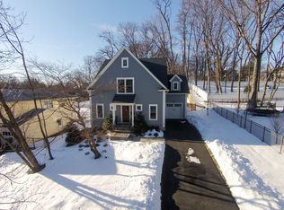 122 Lincoln St, Montclair, NJ 07042