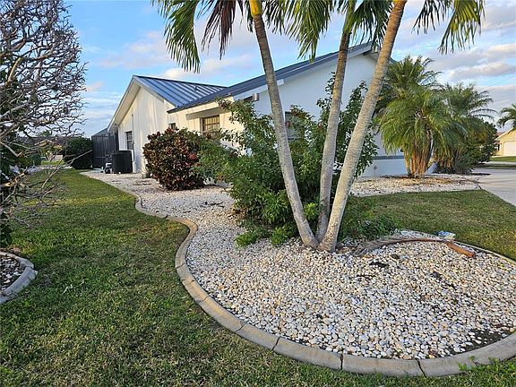 3rd image of 975 CORONADO DRIVE