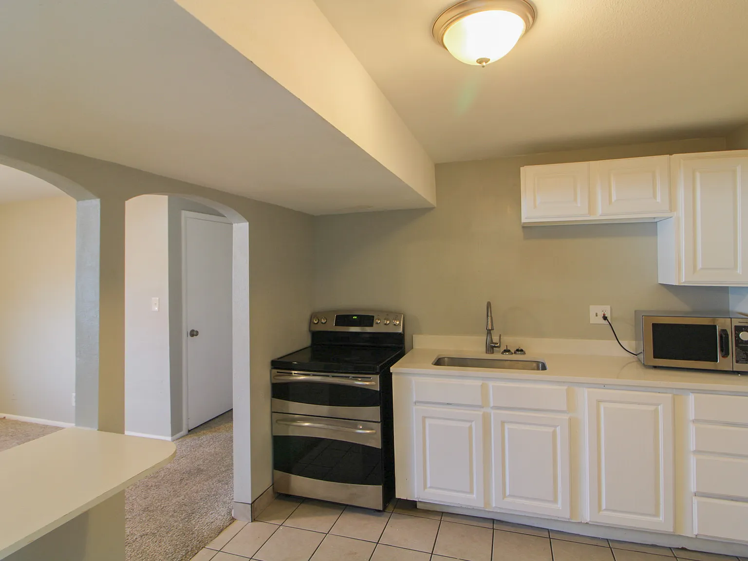 Harrison's Orem Duplex - Upstairs — Photo 3