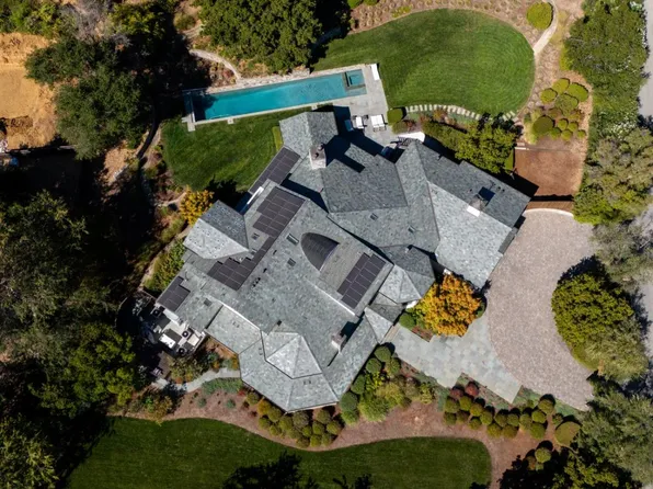 26074 Mulberry Ln, Los Altos Hills, CA 94022