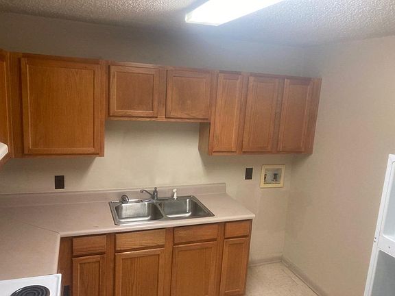 4th image of 1020 Garden Meadows Dr