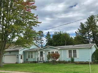 106 W Vermont Ave, White Pigeon, MI 49099