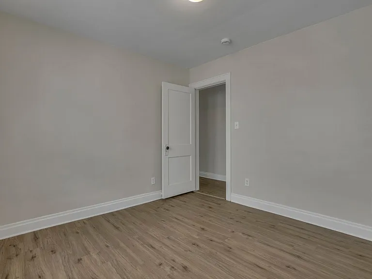 43-45 N Chase Ave — Photo 24