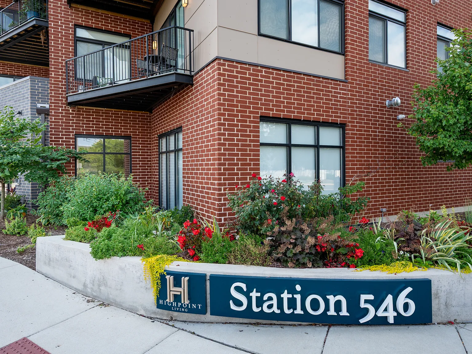 HIGHPOINT Highwood Station 546 — Photo 4