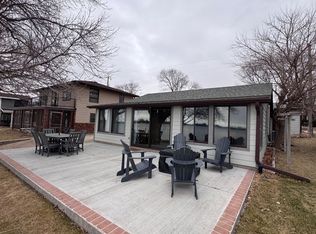 41 Shore Dr #8, Elwood, NE 68937