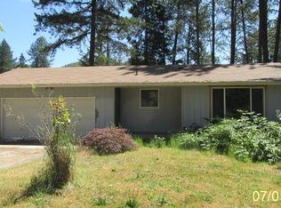 327 Clara Dr, Myrtle Creek, OR 97457