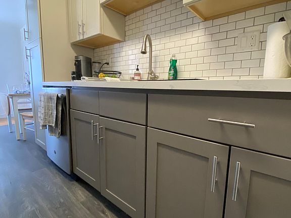 3rd image of 1600 San Carlos Ave APT 15