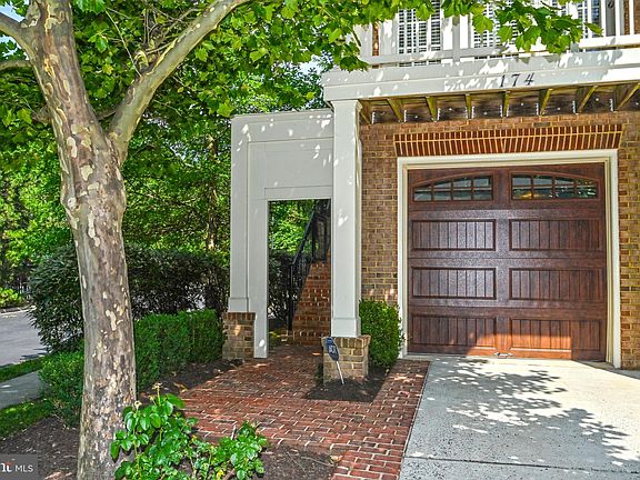 3rd image of 174 Herndon Mill Cir
