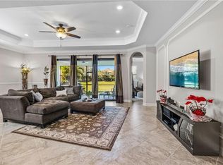 1909 Mustique St, Naples, FL 34120