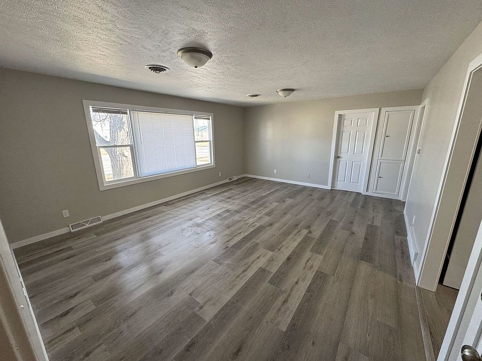 1st image of 510 S 1st St APT 2