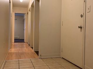 702 44th St SE APT 21, Kentwood, MI 49548