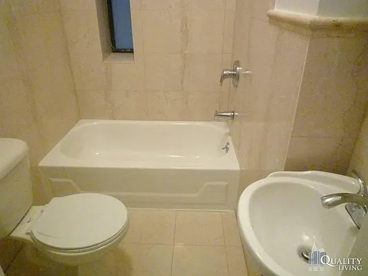 Rented by (Legacy) NY Quality Living Uptown | media 6
