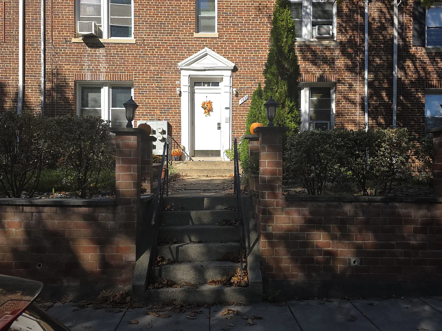 1822 C St SE — Photo 2