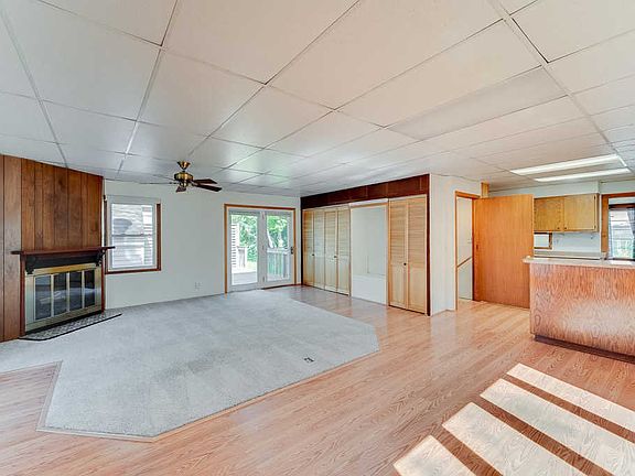 4th image of 2554 2nd Ave E