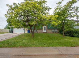 5805 W Elmwood Dr, Black Hawk, SD 57718