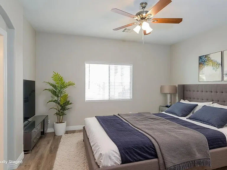 1132 Aldenwood Ave — Photo 12