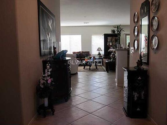 5th image of 6051 Fox Creek Ave