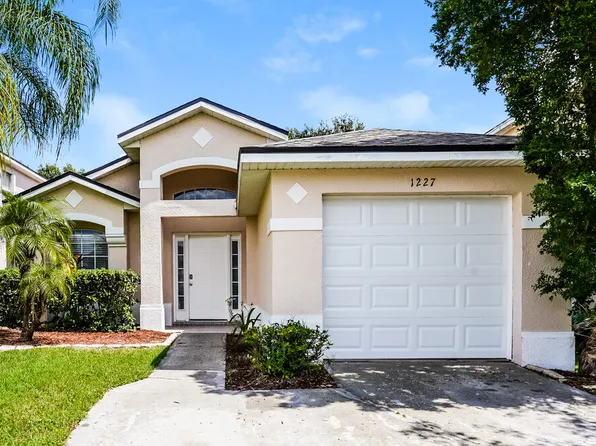 1227 Heather Lake Dr, Orlando, FL 32824