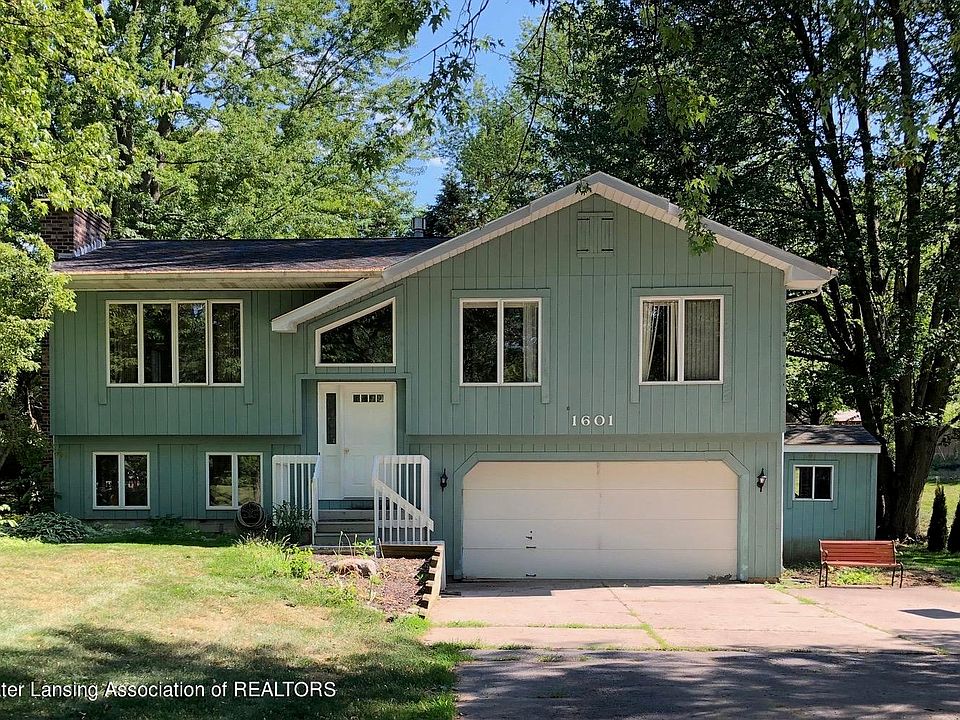 1st image of 1601 Larkwood Dr